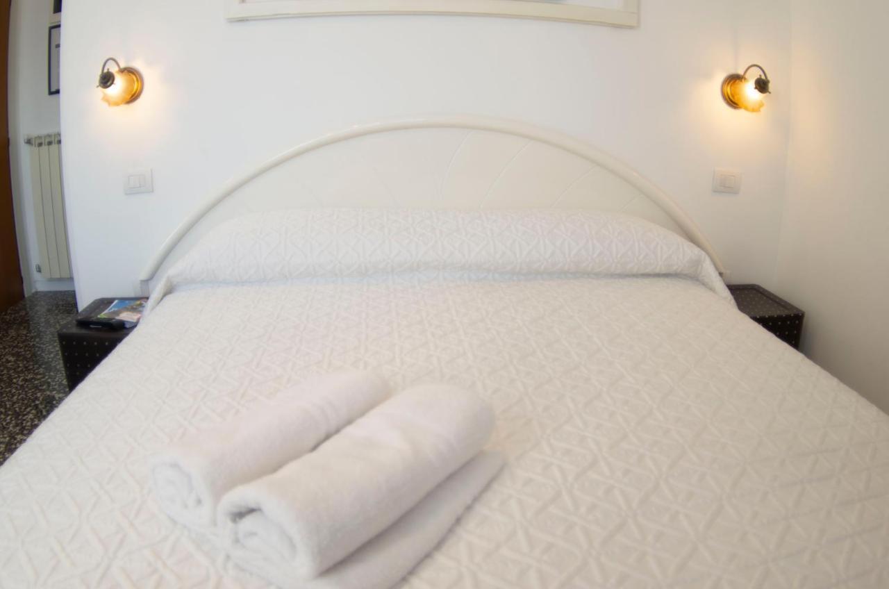 مخرج سبينيا B&B Dai Carari المظهر الخارجي الصورة